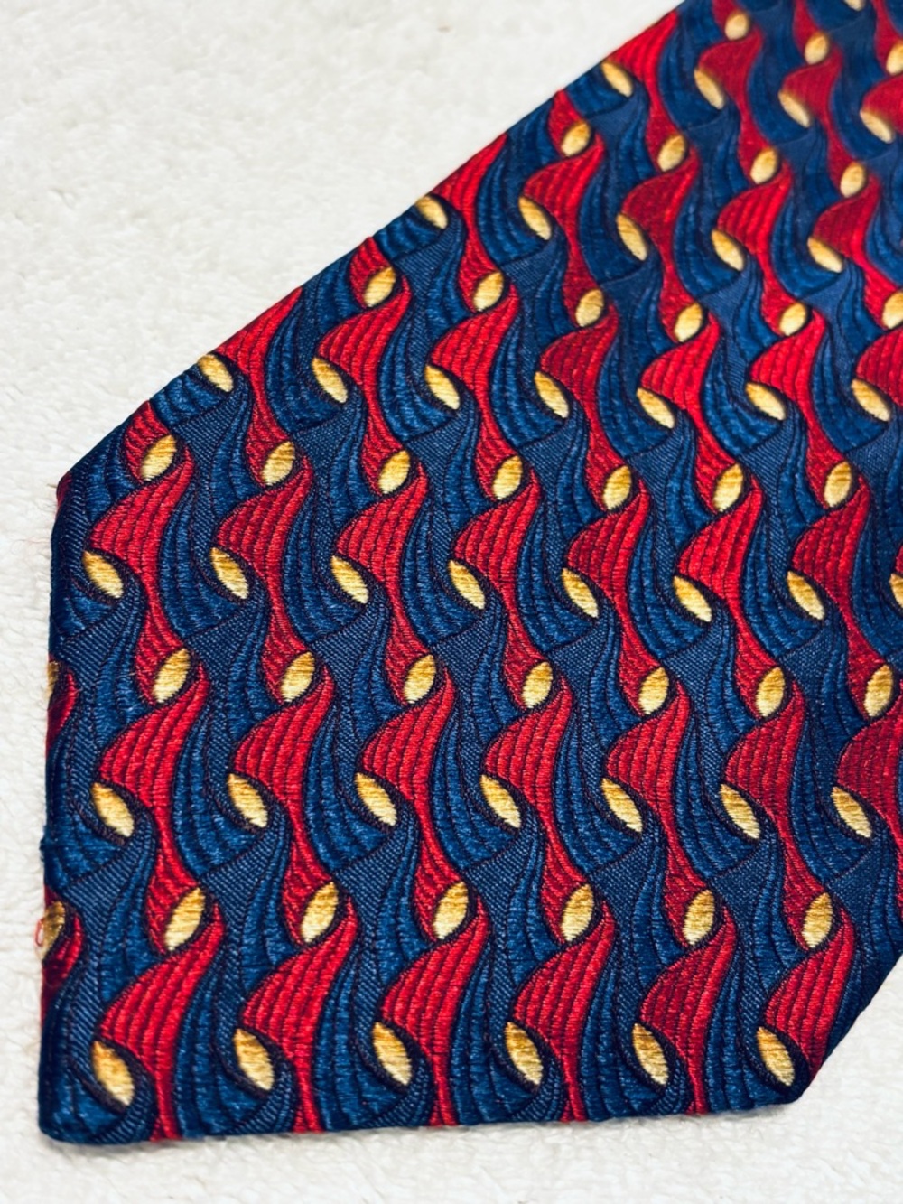 Brand New Corporate Power Tie By JOS A. BANK (Signature Collection)
